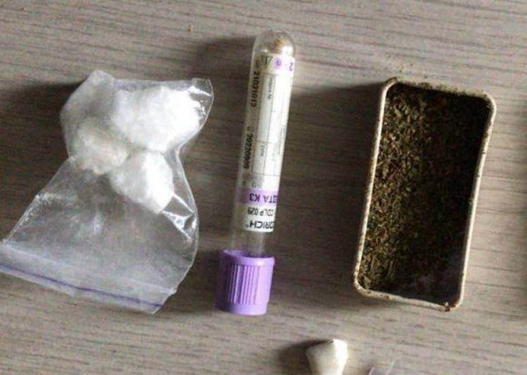 В Кропивницком разоблачили схему поставки наркотиков в СИЗО